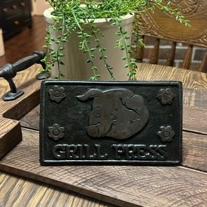 Home Town Grill Press‼️🐷